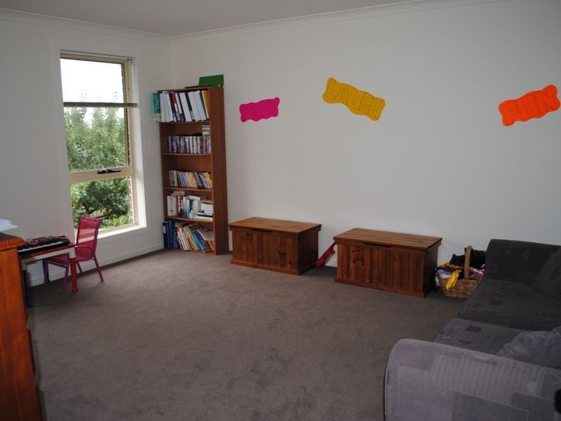 21 Ronald Place, Norwood TAS 7250