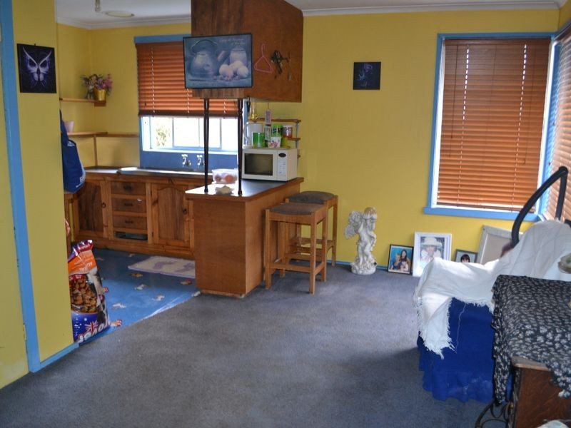 6 Hazelwood Parade, Ravenswood TAS 7250