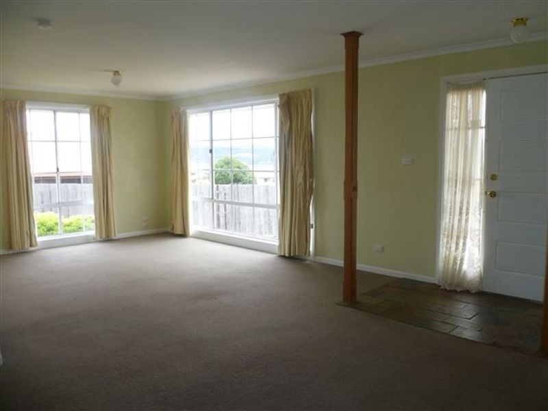 1/13 Bishops Drive, Newnham TAS 7248