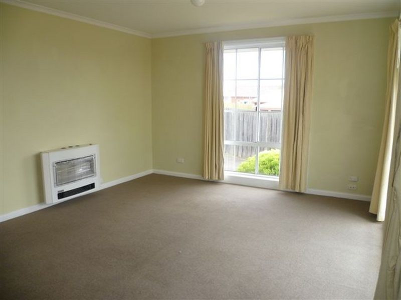 1/13 Bishops Drive, Newnham TAS 7248