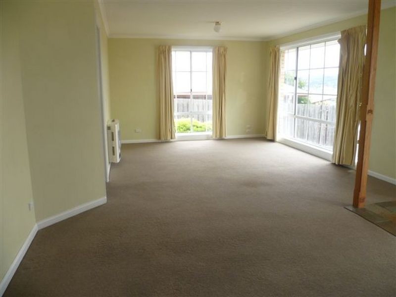 1/13 Bishops Drive, Newnham TAS 7248