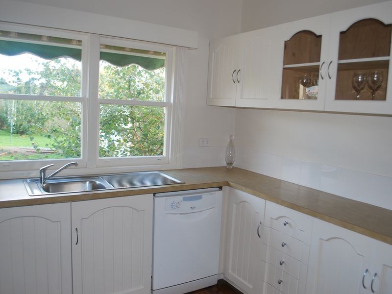 8 Freeland Crescent, Riverside TAS 7250