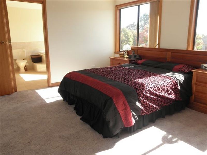 5 Oakmont Way, Prospect Vale TAS 7250