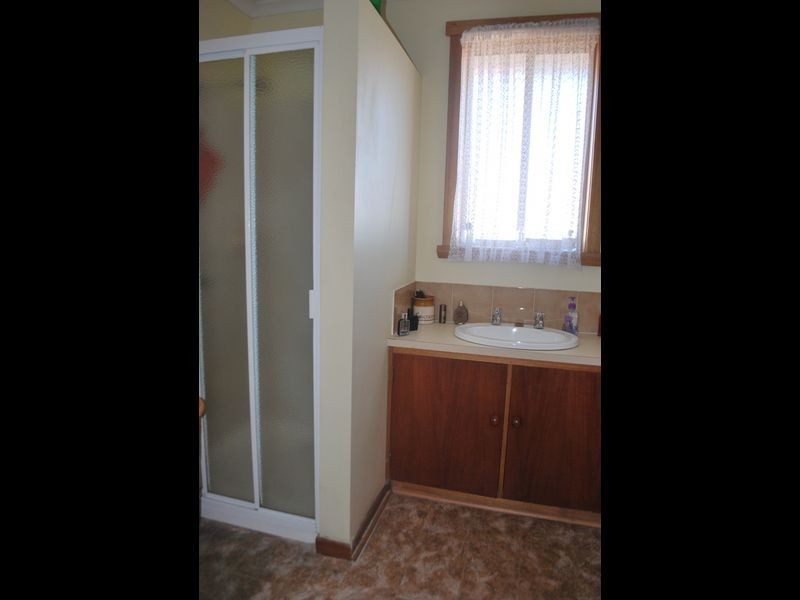 1/16 Bishops Drive, Newnham TAS 7248