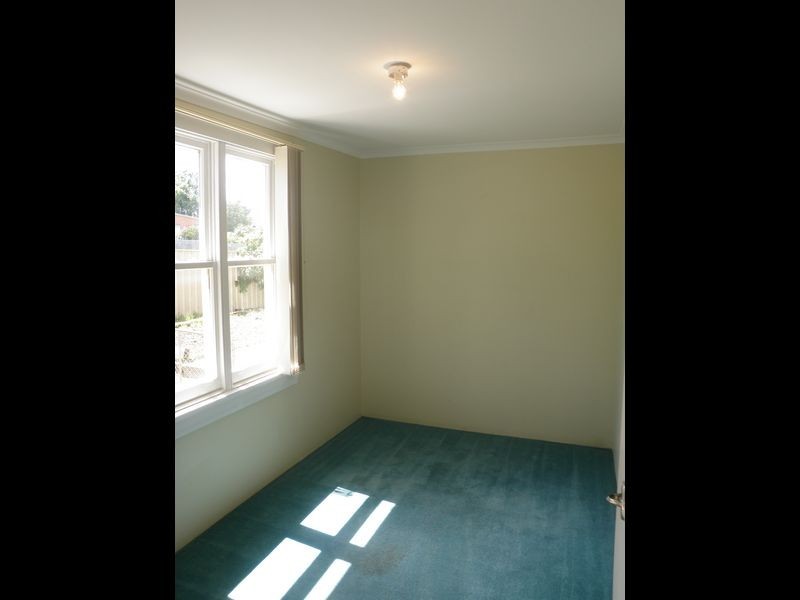 16 Walkers Avenue, Newnham TAS 7248