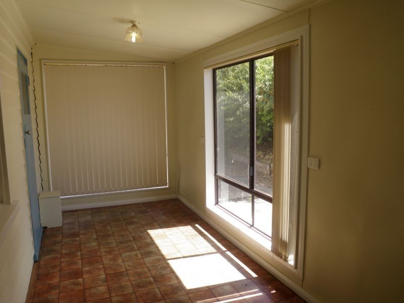 16 Walkers Avenue, Newnham TAS 7248