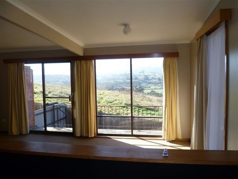 2/253 Penquite Road, Norwood TAS 7250