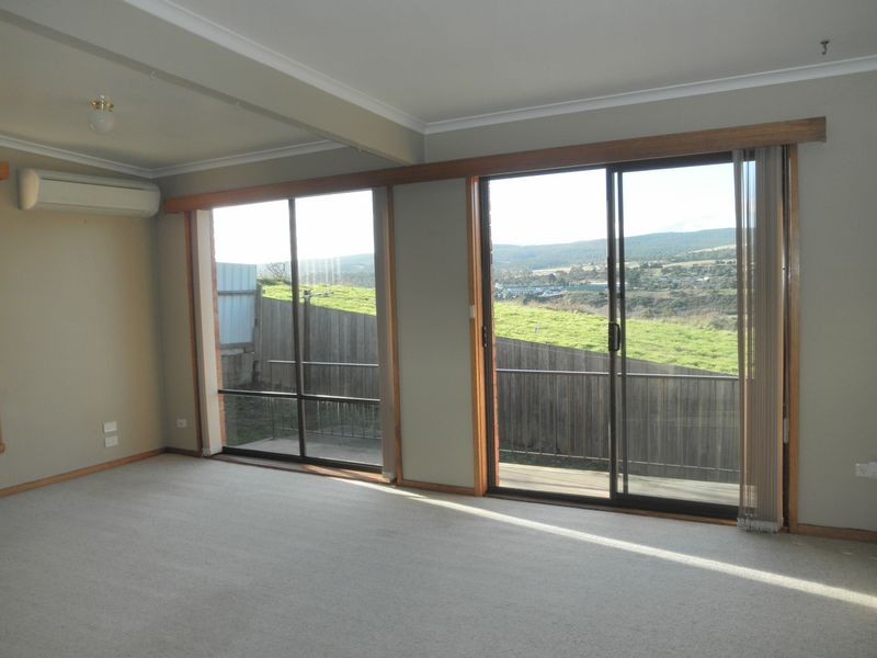 1&2/253 Penquite Road, Norwood TAS 7250