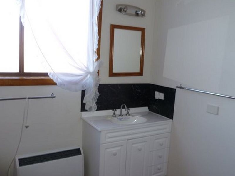 1&2/253 Penquite Road, Norwood TAS 7250