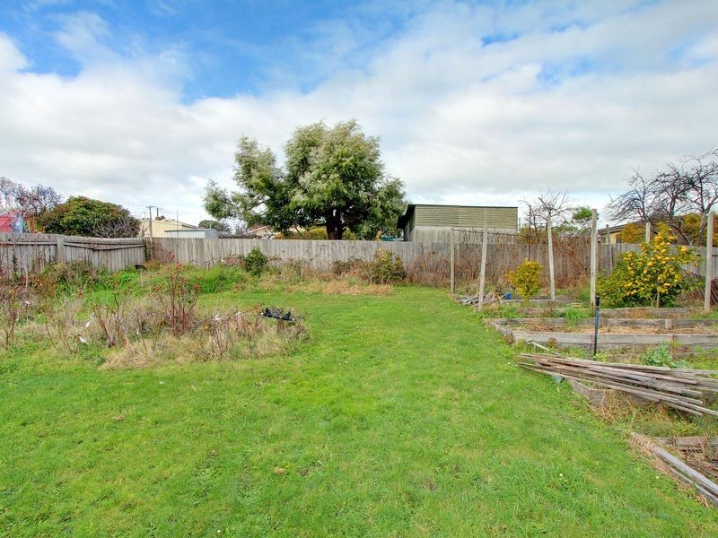 8 Opossum Road, Kings Meadows TAS 7249