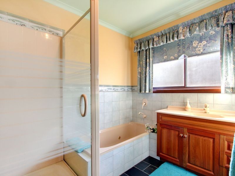 103 Viewbank Road, Newnham TAS 7248