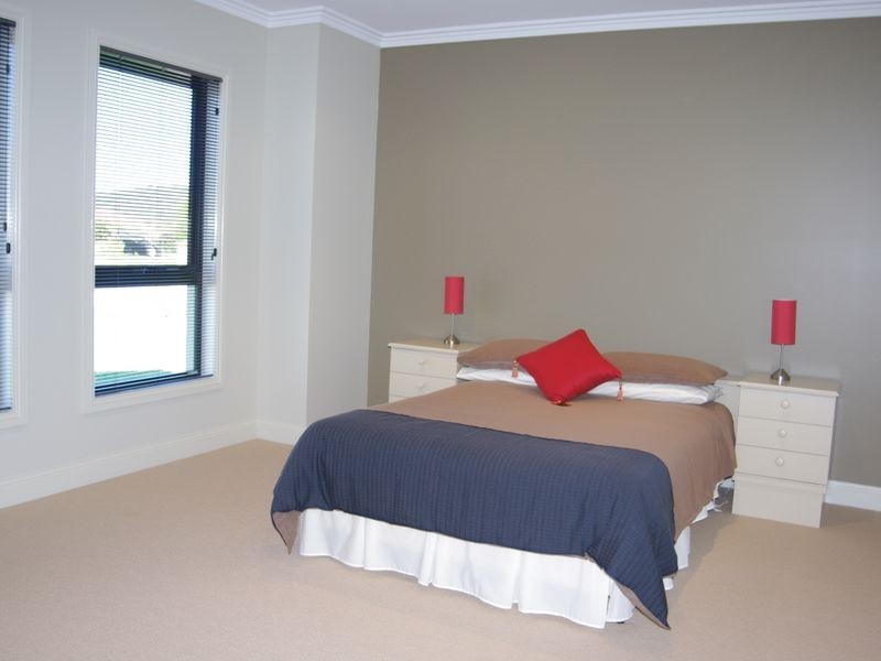 32 Holyman Drive, Prospect Vale TAS 7250