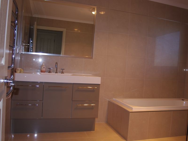 32 Holyman Drive, Prospect Vale TAS 7250