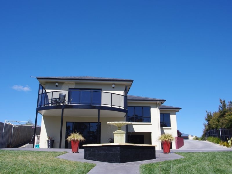 32 Holyman Drive, Prospect Vale TAS 7250