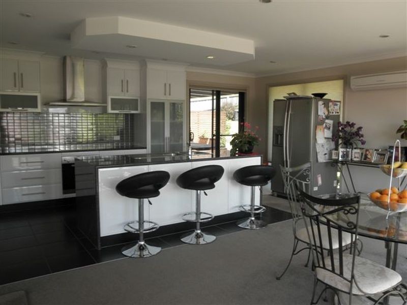 16 Henry Grove, Legana TAS 7277