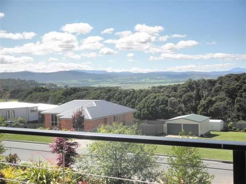 16 Henry Grove, Legana TAS 7277