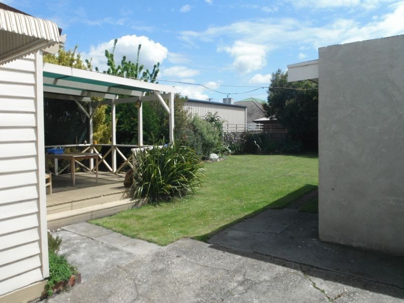 6 Button Street, Mowbray TAS 7248