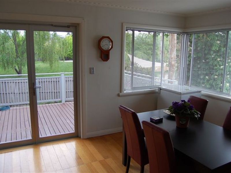 13 Woodland Grove, Newnham TAS 7248