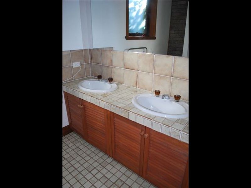 8 Alexander Avenue, West Launceston TAS 7250