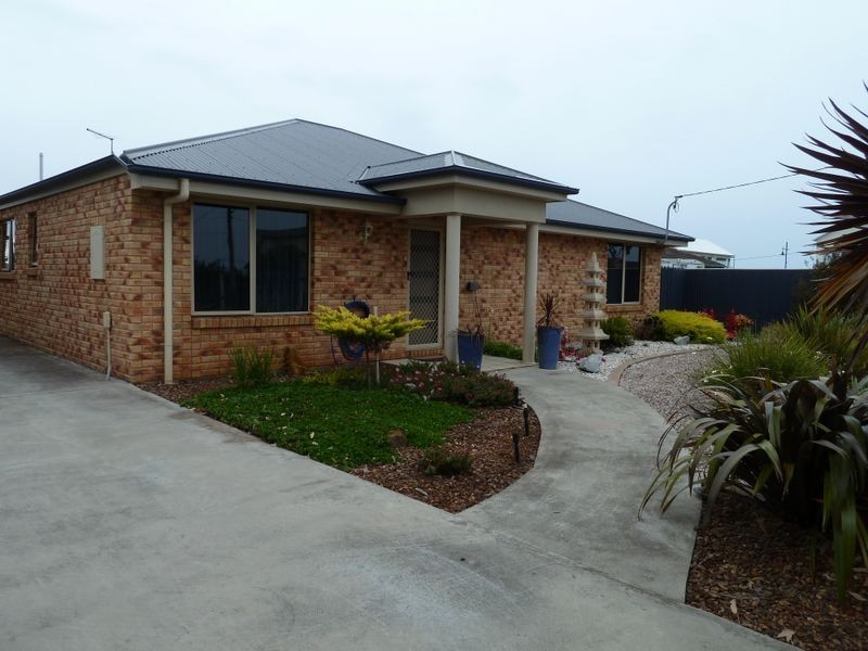 2 Burnett Street, George Town TAS 7253