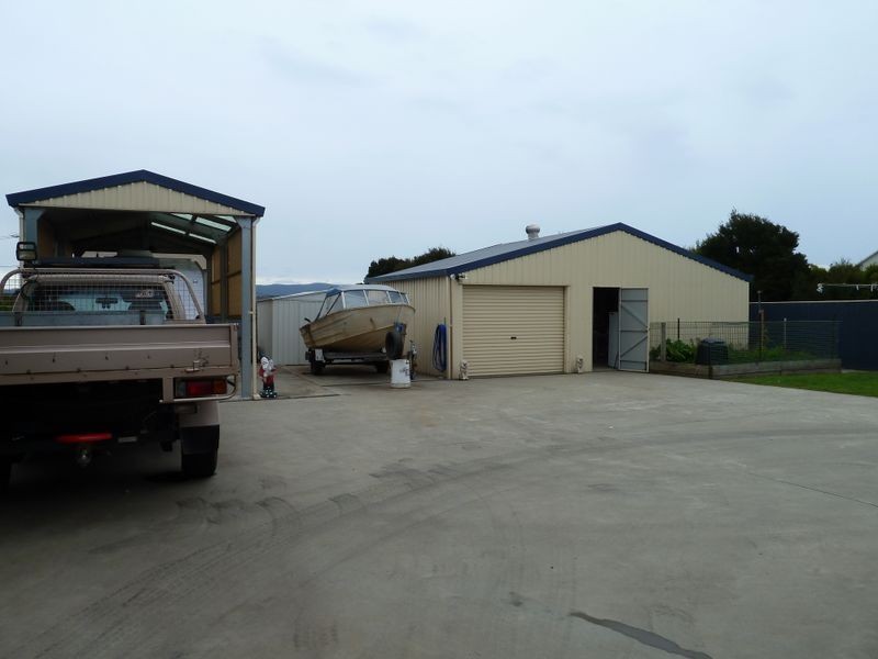 2 Burnett Street, George Town TAS 7253