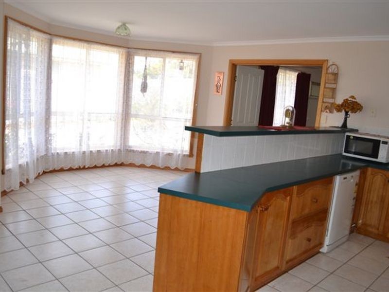 11 Piper Avenue, Youngtown TAS 7249