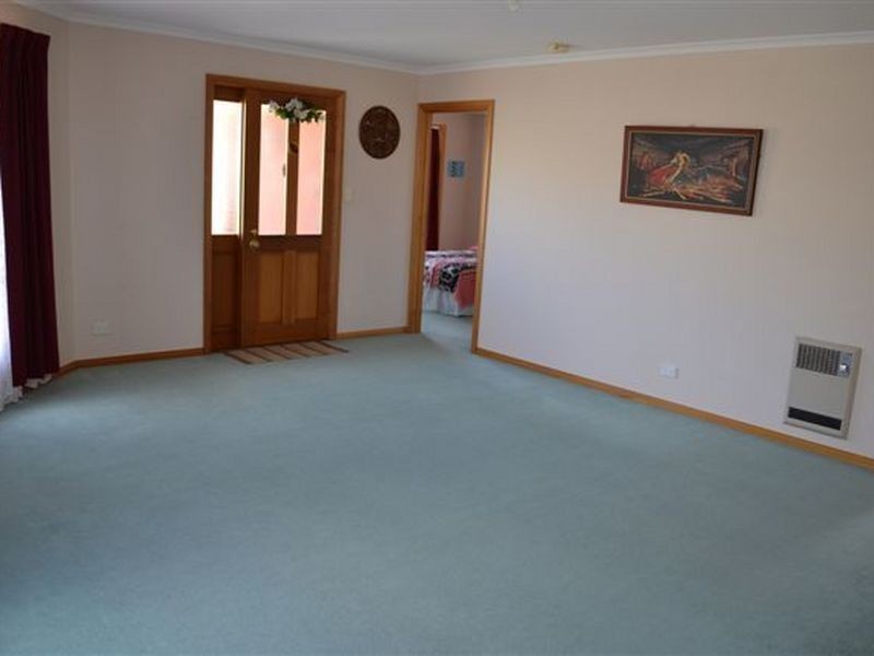 11 Piper Avenue, Youngtown TAS 7249