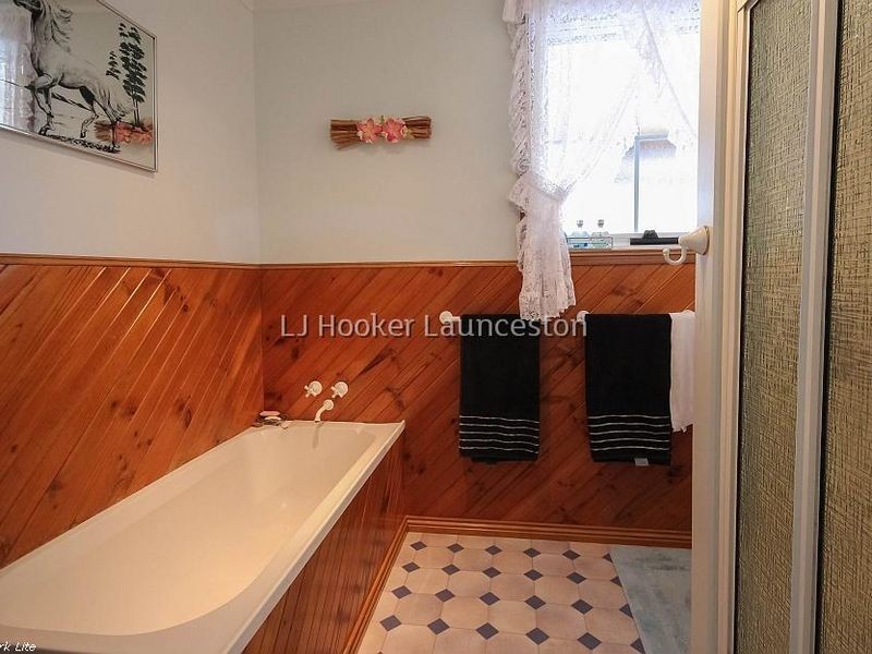 228 Bevic Road, Clarence Point TAS 7270