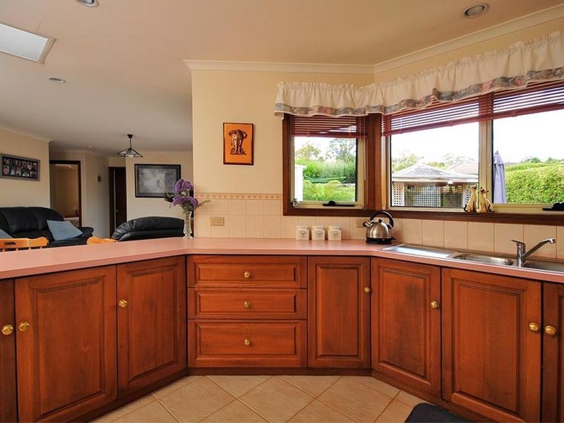 2 West Park Drive, West Launceston TAS 7250