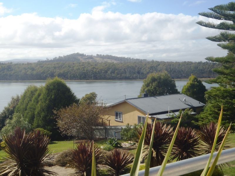 133 Gravelly Beach Road, Blackwall TAS 7275