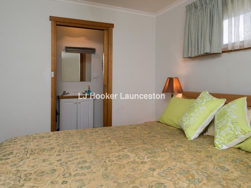 5 Clearview Avenue, Trevallyn TAS 7250