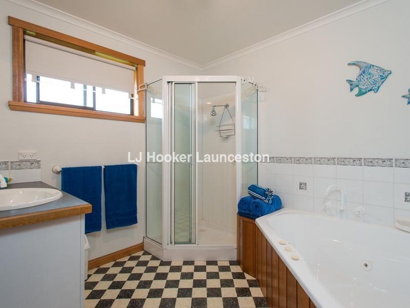 5 Clearview Avenue, Trevallyn TAS 7250
