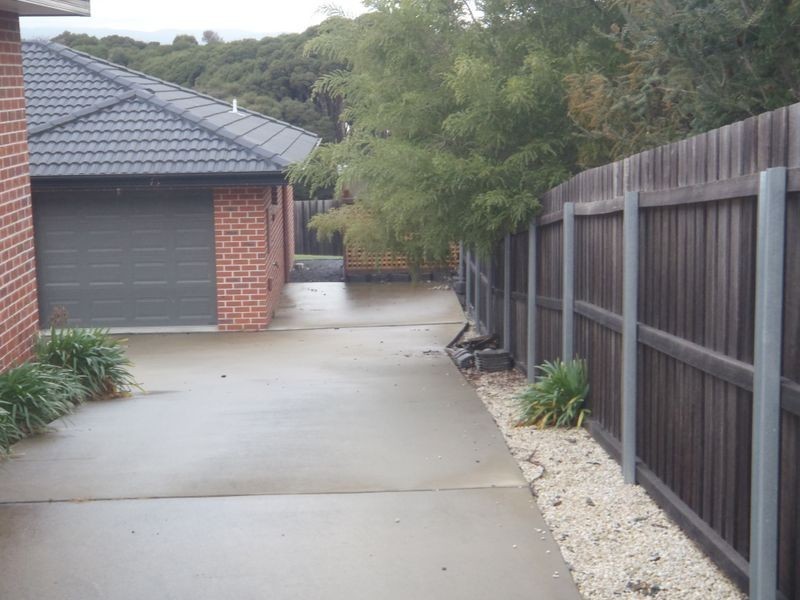 2/17 Henry Grove (off Fulton St), Legana TAS 7277