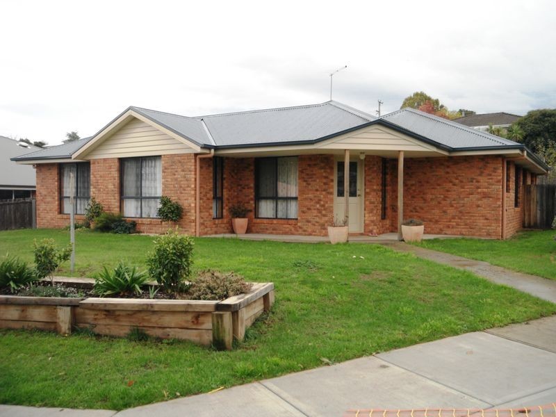 61 Parklands Parade, Newnham TAS 7248