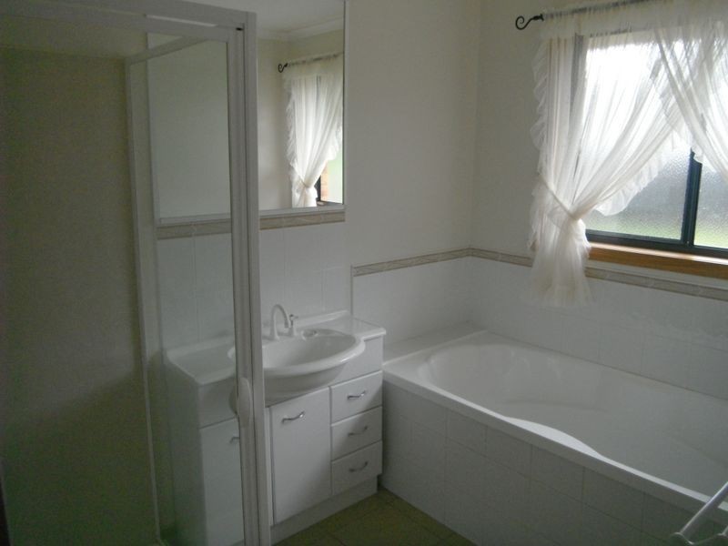 61 Parklands Parade, Newnham TAS 7248