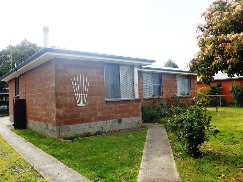 12 Warring Street, Ravenswood TAS 7250