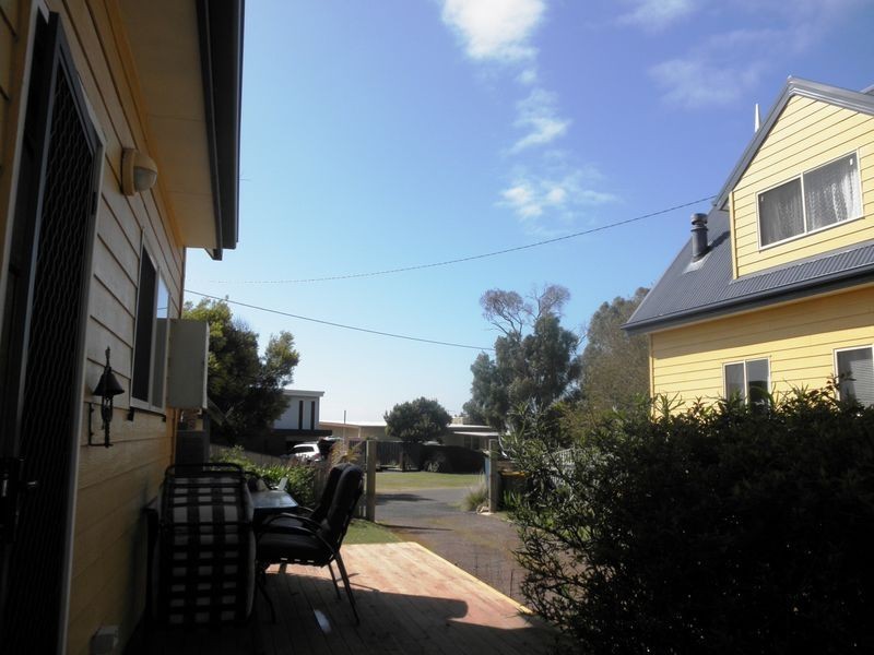 Unit 1 (He 2 Tamar Crescent, Greens Beach TAS 7270