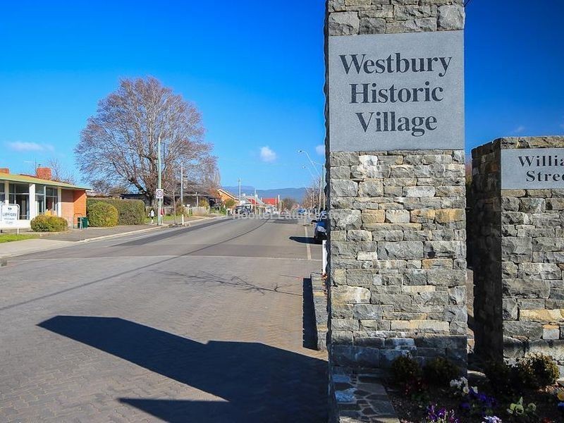 15 Lyall Street, Westbury TAS 7303