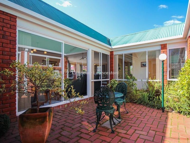 15 Lyall Street, Westbury TAS 7303