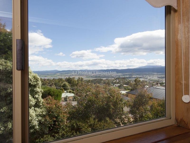 6 Beaumaris Court, Trevallyn TAS 7250