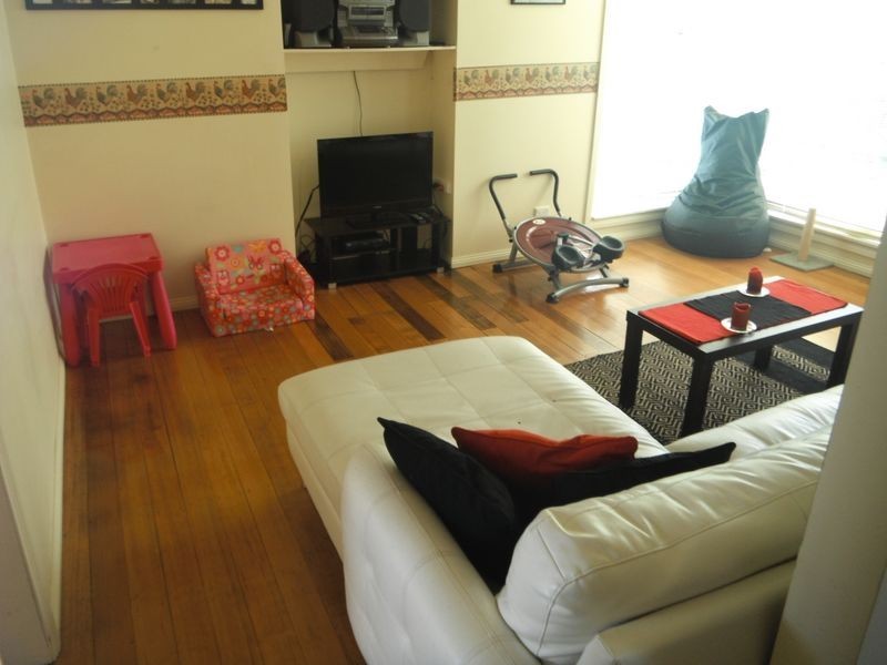 17 Sturt Crescent, Mayfield TAS 7248