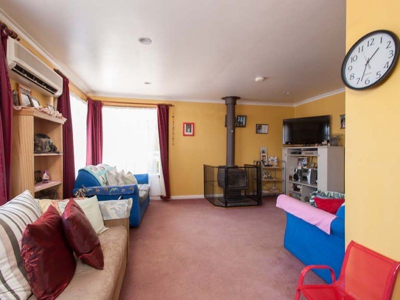 6 Norfolk Street, St Leonards TAS 7250