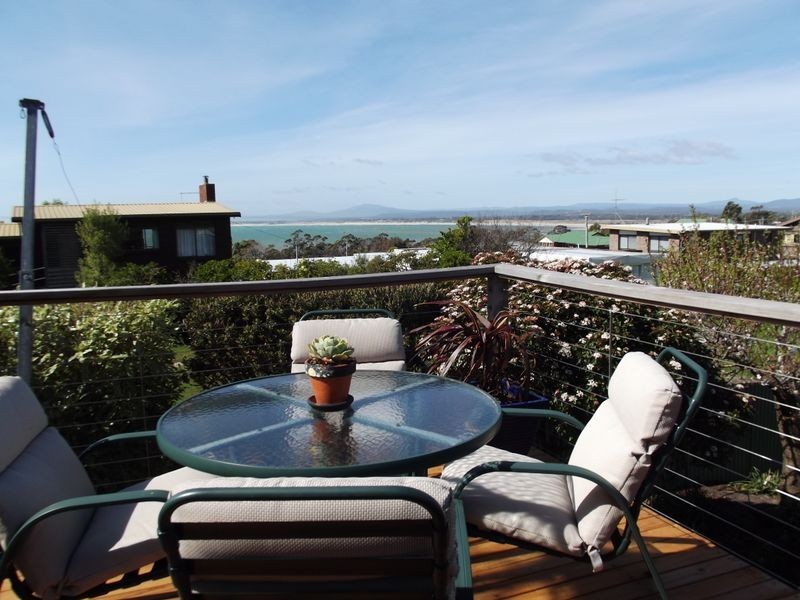 17 Alexander Street, Bridport TAS 7262