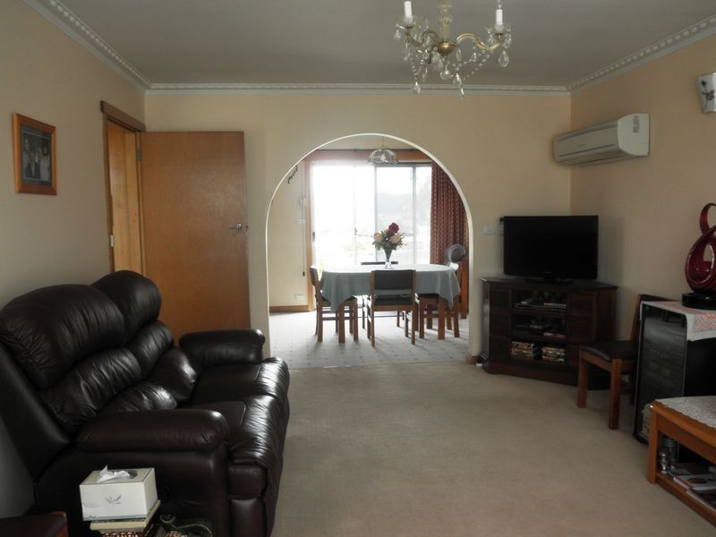 28 Laver Grove, Newnham TAS 7248