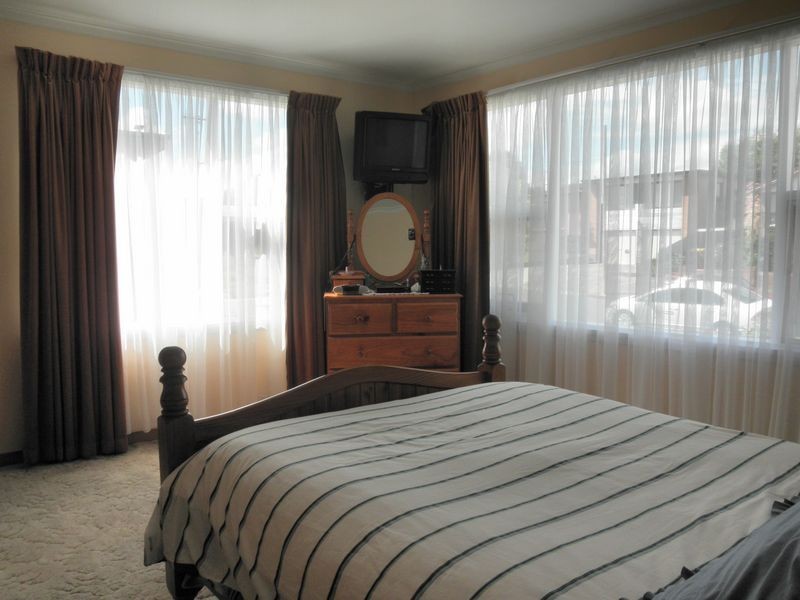 28 Laver Grove, Newnham TAS 7248