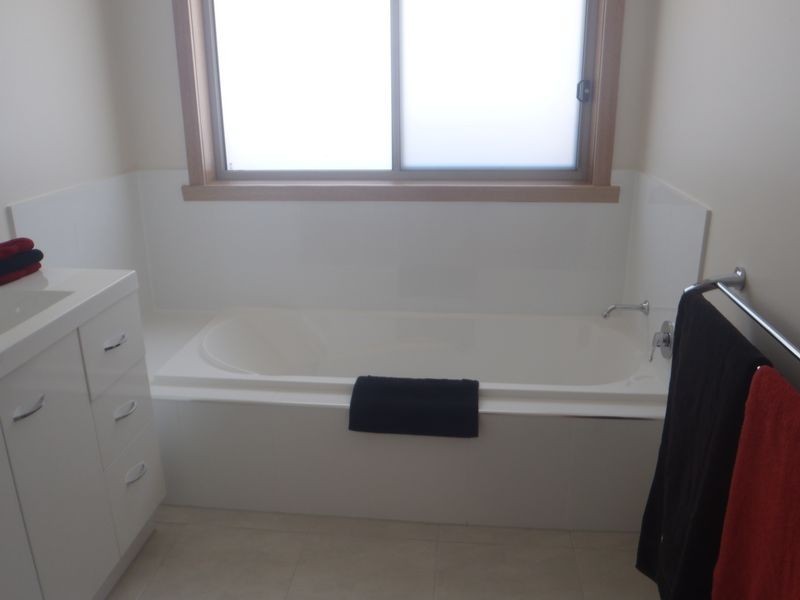 2 Thames Court, Perth TAS 7300