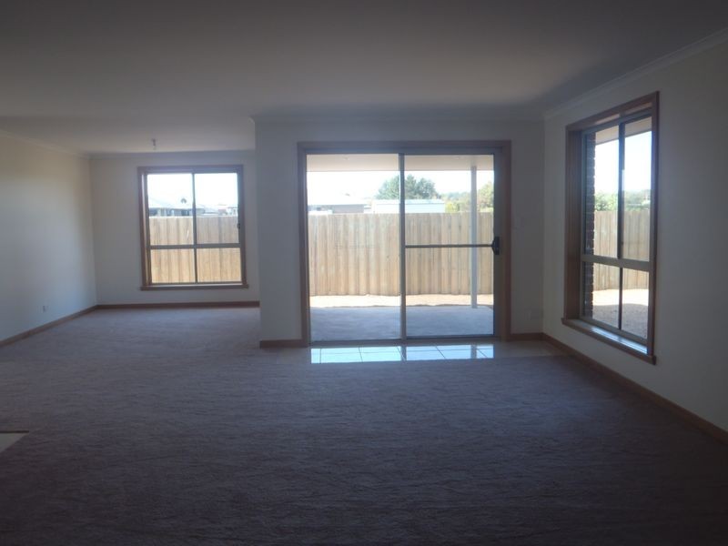 2 Thames Court, Perth TAS 7300