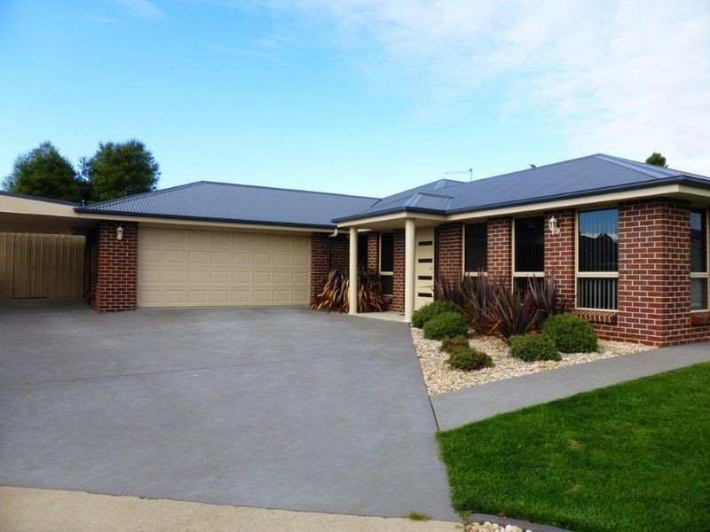 5 Manta Court, Newnham TAS 7248