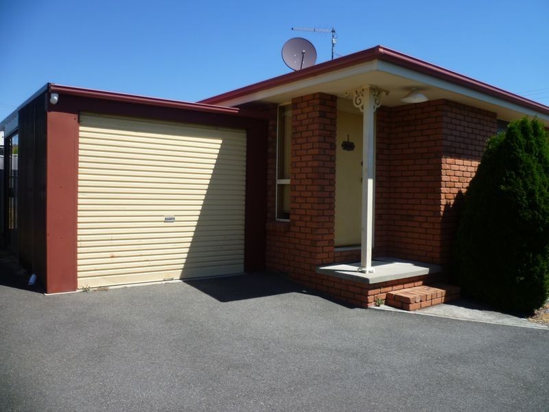 1/24 Wallace Street, Newnham TAS 7248