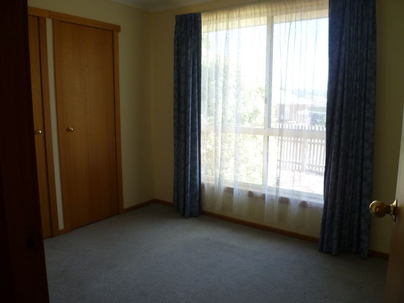 1/24 Wallace Street, Newnham TAS 7248